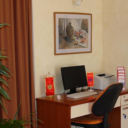 Hotel Fineso Будва Екстериор снимка